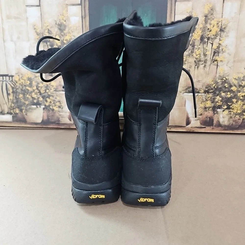UGG Men's Butte WP Leather‎ Boots Vibram Soles In Black Size 10.5 US